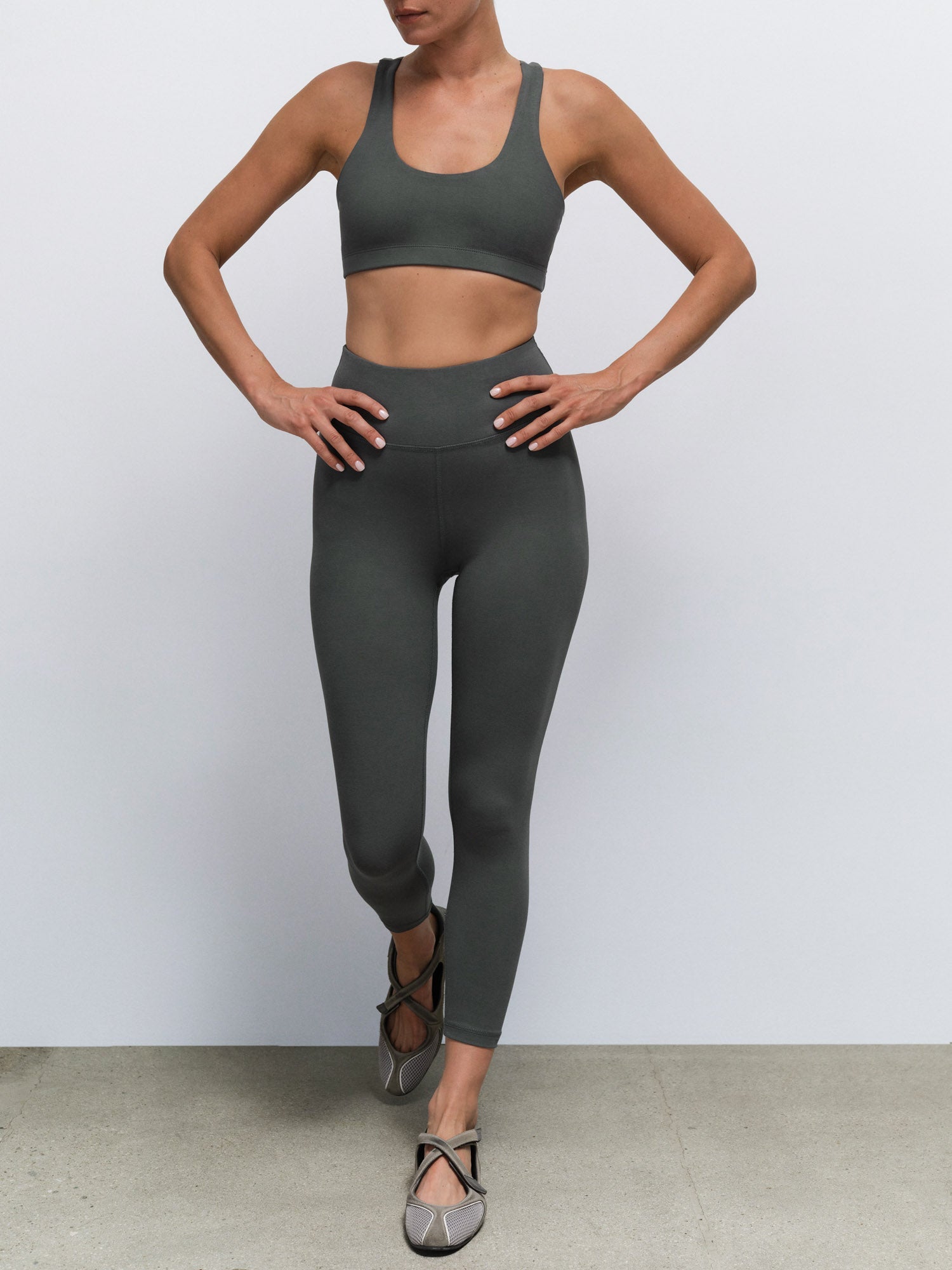 Organic Stretch Midi Legging